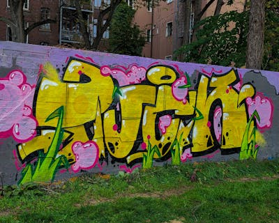Yellow and Colorful Stylewriting by PUCK. This Graffiti is located in Köln, Germany and was created in 2022. This Graffiti can be described as Stylewriting and Wall of Fame.