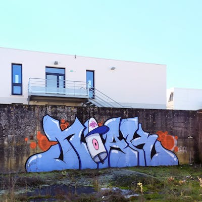 Light Blue Stylewriting by Noack. This Graffiti is located in Montauban, France and was created in 2022. This Graffiti can be described as Stylewriting, Characters and Street Bombing.