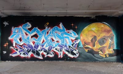 Light Blue and Orange and Colorful Stylewriting by Spant and Platon. This Graffiti is located in Levadia, Greece and was created in 2024. This Graffiti can be described as Stylewriting and Characters.