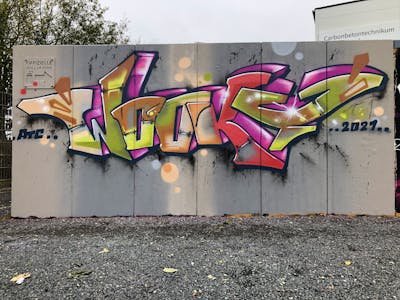 Colorful Stylewriting by WOOKY. This Graffiti is located in Leipzig, Germany and was created in 2021. This Graffiti can be described as Stylewriting and Wall of Fame.