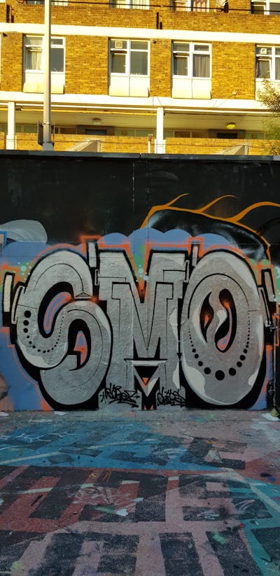 Chrome Stylewriting by Sorez and smo__crew. This Graffiti is located in London, United Kingdom and was created in 2023. This Graffiti can be described as Stylewriting and Wall of Fame.