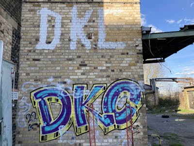 Colorful Abandoned by Dachkatzencrew, Tram and Dkc. This Graffiti is located in Leipzig, Germany and was created in 2022. This Graffiti can be described as Abandoned and Stylewriting.