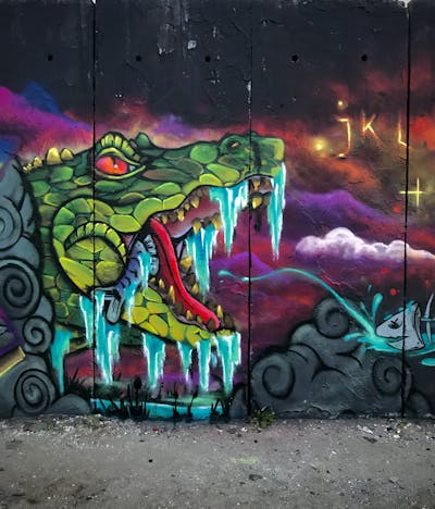 Light Green and Colorful Characters by Glurak. This Graffiti is located in Berlin, Germany and was created in 2022.