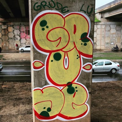 Beige and Red Stylewriting by Grude. This Graffiti is located in salvador, Brazil and was created in 2021. This Graffiti can be described as Stylewriting and Handstyles.