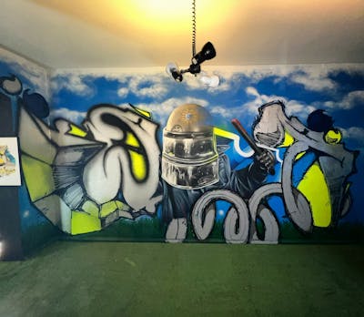 Chrome and Light Blue and Yellow Stylewriting by Pout and Mister Oreo. This Graffiti is located in München, Germany and was created in 2023. This Graffiti can be described as Stylewriting and Characters.