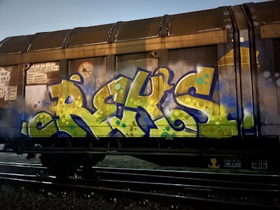 Light Green Stylewriting by REKS. This Graffiti is located in Italy and was created in 2024. This Graffiti can be described as Stylewriting, Trains and Freights.