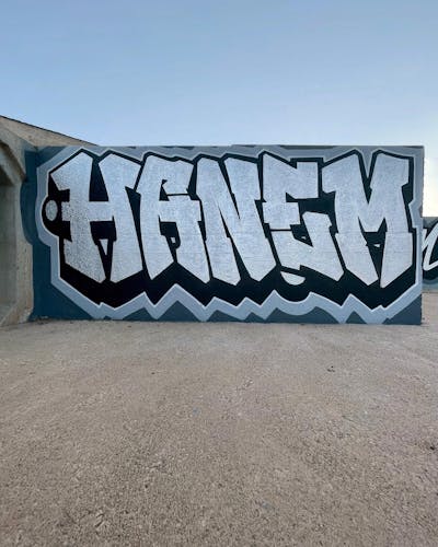 Chrome Stylewriting by Hanem. This Graffiti is located in Valencia, Spain and was created in 2022.