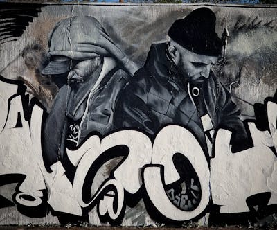 Grey and White Characters by Mister Oreo. This Graffiti is located in Dortmund, Germany and was created in 2022.