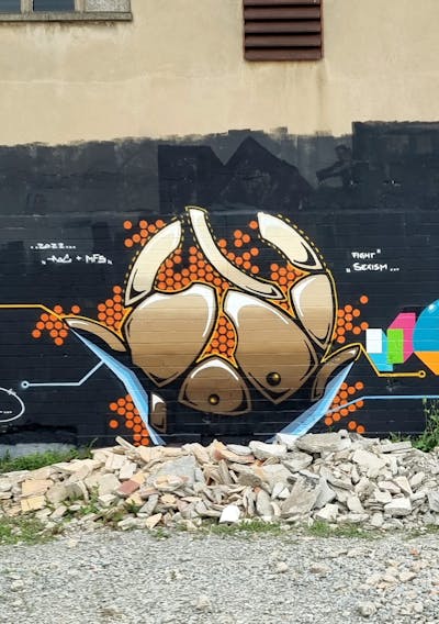 Beige Stylewriting by Modi. This Graffiti is located in Jena, Germany and was created in 2022. This Graffiti can be described as Stylewriting and Wall of Fame.