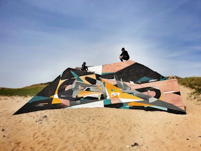 Black and Colorful Futuristic by Dr Clark. This Graffiti is located in France and was created in 2019. This Graffiti can be described as Futuristic, Abandoned and Stylewriting.
