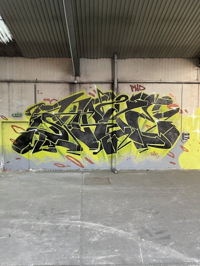 Grey and Yellow Abandoned by SHAKE. This Graffiti is located in Germany and was created in 2021. This Graffiti can be described as Abandoned and Stylewriting.