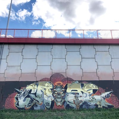Colorful Stylewriting by cruze. This Graffiti is located in lublin, Poland and was created in 2019. This Graffiti can be described as Stylewriting, Characters and Wall of Fame.