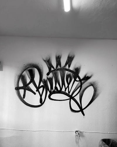 Black Handstyles by Buster. This Graffiti is located in Tijuana, Mexico and was created in 2021. This Graffiti can be described as Handstyles.