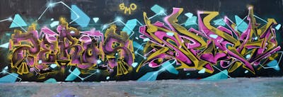 Coralle and Beige and Cyan Stylewriting by Sorez, CDSK and Chips. This Graffiti is located in London, United Kingdom and was created in 2023. This Graffiti can be described as Stylewriting and Wall of Fame.