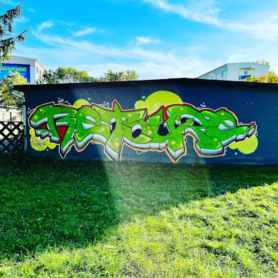 Light Green and Yellow Stylewriting by retoure. This Graffiti is located in Oschatz, Germany and was created in 2022.