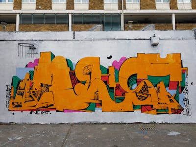 Orange and Colorful Stylewriting by Neist. This Graffiti is located in London, United Kingdom and was created in 2017. This Graffiti can be described as Stylewriting and Wall of Fame.