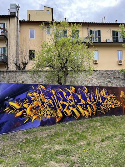 Violet and Orange Stylewriting by Sowet. This Graffiti is located in Livorno, Italy and was created in 2023.