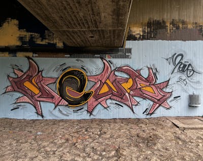 Orange and Coralle Stylewriting by News. This Graffiti is located in Kelheim, Germany and was created in 2023. This Graffiti can be described as Stylewriting and Wall of Fame.