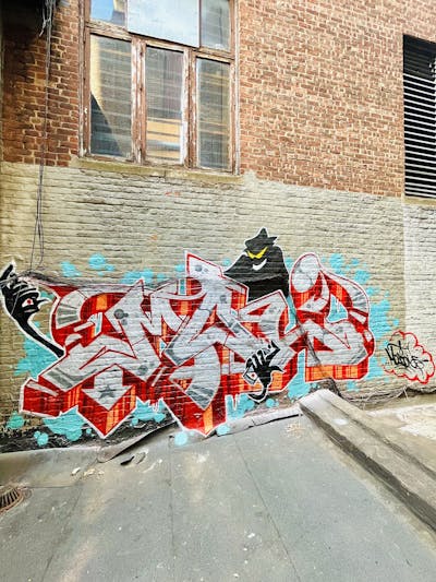 Chrome and Colorful Stylewriting by MOI. This Graffiti is located in New York, United States and was created in 2022. This Graffiti can be described as Stylewriting and Characters.