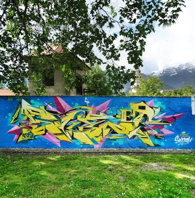 Yellow and Colorful Stylewriting by Crazy Mister Sketch. This Graffiti is located in Hall, Austria and was created in 2021. This Graffiti can be described as Stylewriting and Wall of Fame.