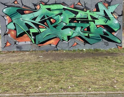 Light Green Stylewriting by split. This Graffiti is located in Germany and was created in 2022. This Graffiti can be described as Stylewriting and Wall of Fame.