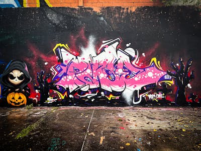 Coralle and Colorful Stylewriting by Pase. This Graffiti is located in United Kingdom and was created in 2023. This Graffiti can be described as Stylewriting and Characters.