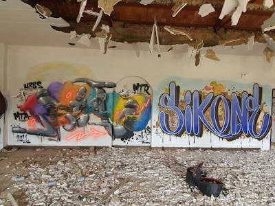 Colorful Stylewriting by fil and sik. This Graffiti is located in Lleida, Spain and was created in 2021. This Graffiti can be described as Stylewriting and Abandoned.