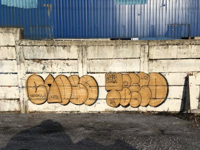 Beige Throw Up by TWESO and SLOVO. This Graffiti is located in Moscow, Russian Federation and was created in 2023.