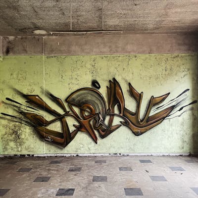 Brown Stylewriting by Ketru. This Graffiti is located in France and was created in 2023. This Graffiti can be described as Stylewriting and Abandoned.