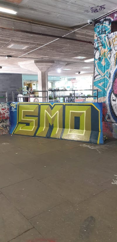 Light Green Stylewriting by smo__crew. This Graffiti is located in London, United Kingdom and was created in 2022.