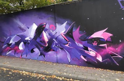 Violet Stylewriting by Norm. This Graffiti is located in mönchengladbach, Germany and was created in 2020. This Graffiti can be described as Stylewriting.