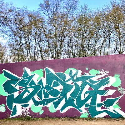Cyan and White Stylewriting by Swing, MCT and WBC. This Graffiti is located in Lyon, France and was created in 2022.