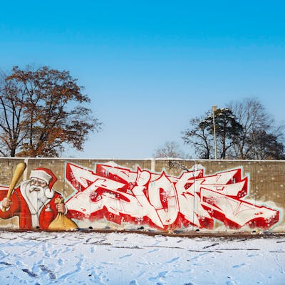 Red and White and Beige Stylewriting by Kasimir and Riots. This Graffiti is located in Mühlberg, Germany and was created in 2022. This Graffiti can be described as Stylewriting and Characters.