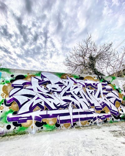 Chrome and Colorful Stylewriting by Signo. This Graffiti is located in France and was created in 2024.