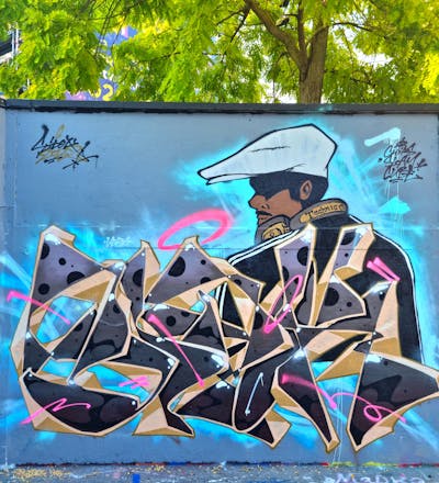 Beige and Grey Stylewriting by SIDOK. This Graffiti is located in London, United Kingdom and was created in 2022. This Graffiti can be described as Stylewriting and Characters.