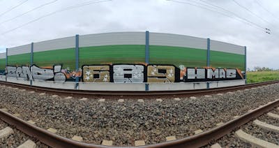 Chrome and Gold and Black Stylewriting by ZEAD, 689, 689ers and Hmas. This Graffiti is located in Germany and was created in 2023. This Graffiti can be described as Stylewriting and Line Bombing.