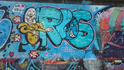 Colorful Stylewriting by Rios. This Graffiti is located in Rio de Janeiro, Brazil and was created in 2016. This Graffiti can be described as Stylewriting, Characters and Street Bombing.