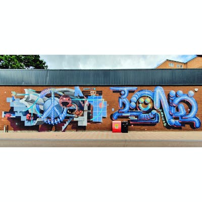 Light Blue and Coralle Stylewriting by Bond and Truluv. This Graffiti is located in Leicester, United Kingdom and was created in 2022. This Graffiti can be described as Stylewriting, Murals and 3D.