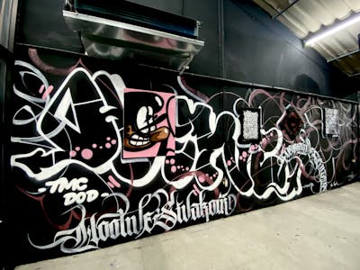 White and Black Stylewriting by Hootive and SIVAKORN. This Graffiti is located in Bangkok, Thailand and was created in 2023. This Graffiti can be described as Stylewriting, Characters, Throw Up and Handstyles.