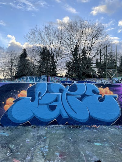 Light Blue and Blue Stylewriting by Fate.01. This Graffiti is located in London, United Kingdom and was created in 2022. This Graffiti can be described as Stylewriting and Wall of Fame.