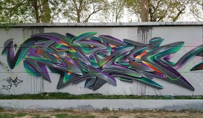 Colorful Stylewriting by Resh. This Graffiti is located in Toulouse, France and was created in 2022. This Graffiti can be described as Stylewriting and 3D.