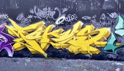 Yellow and Grey Stylewriting by FOKUS.81. This Graffiti is located in Frankfurt, Germany and was created in 2020. This Graffiti can be described as Stylewriting and Wall of Fame.