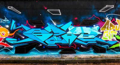 Light Blue and Colorful Stylewriting by Spot 189. This Graffiti is located in HALLE, Germany and was created in 2022. This Graffiti can be described as Stylewriting and Wall of Fame.