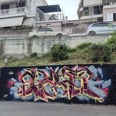 Colorful and Beige Stylewriting by Spant. This Graffiti is located in Levadia, Greece and was created in 2023. This Graffiti can be described as Stylewriting and Wall of Fame.