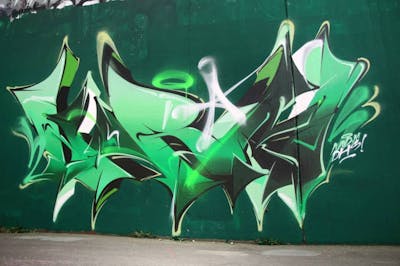 Green and Light Green Stylewriting by Norm. This Graffiti is located in Frankfurt, Germany and was created in 2018. This Graffiti can be described as Stylewriting.