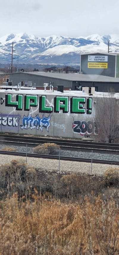 Green Stylewriting by Zoot, 4plae and MAS. This Graffiti is located in United States and was created in 2022. This Graffiti can be described as Stylewriting, Line Bombing and Roll Up.