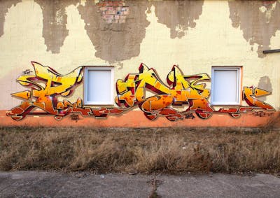 Orange and Yellow Stylewriting by Posa. This Graffiti is located in Delitzsch, Germany and was created in 2019. This Graffiti can be described as Stylewriting, Atmosphere and Abandoned.