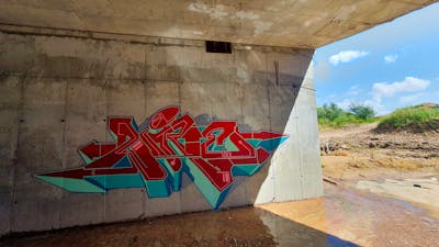 Red and Cyan Stylewriting by Zire. This Graffiti is located in Israel and was created in 2024. This Graffiti can be described as Stylewriting, Atmosphere and Abandoned.