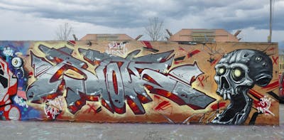 Grey and Colorful Stylewriting by Riots and Kasimir. This Graffiti is located in Leipzig, Germany and was created in 2022. This Graffiti can be described as Stylewriting, Characters and Wall of Fame.