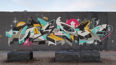 Colorful Stylewriting by Wery, KDP and 5FC. This Graffiti is located in Berlin, Germany and was created in 2020. This Graffiti can be described as Stylewriting and Wall of Fame.